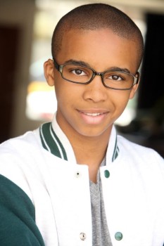 Donis Leonard Jr. as Gierr Engelstad